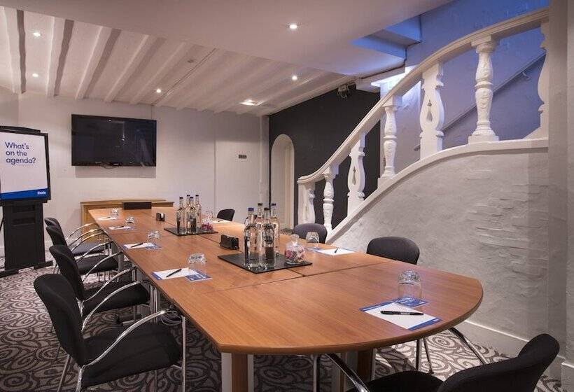 هتل Thistle London Bloomsbury Park