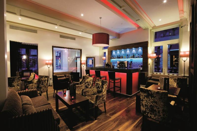 Отель Thistle London Bloomsbury Park