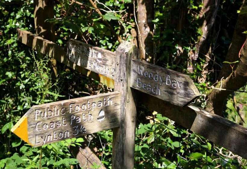 酒店 The Valley Of Rocks