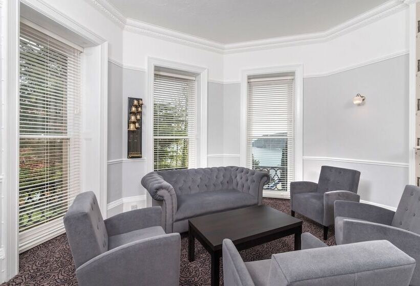 酒店 The Valley Of Rocks