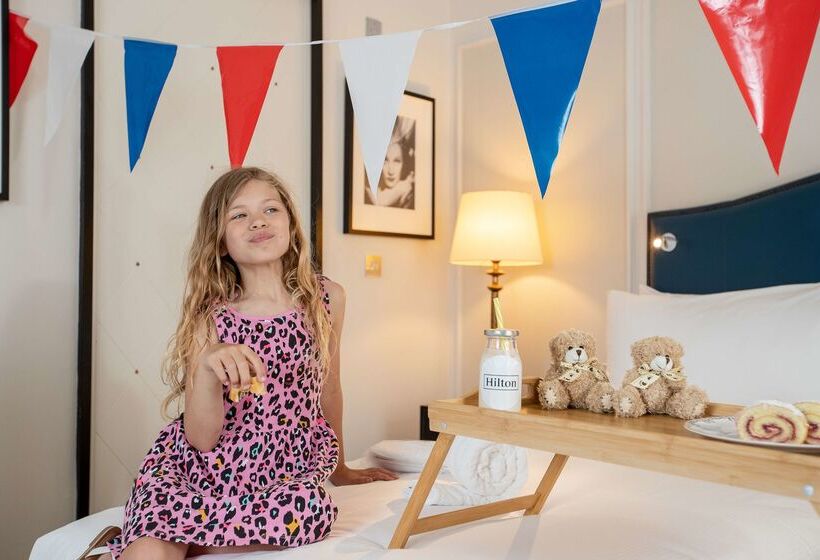 Отель The Waldorf Hilton London