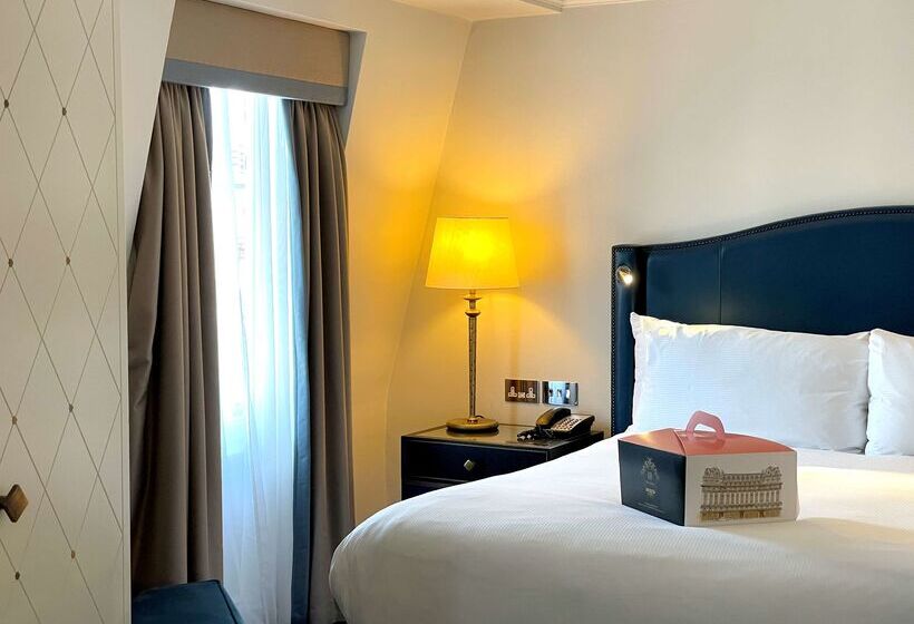 ホテル The Waldorf Hilton London