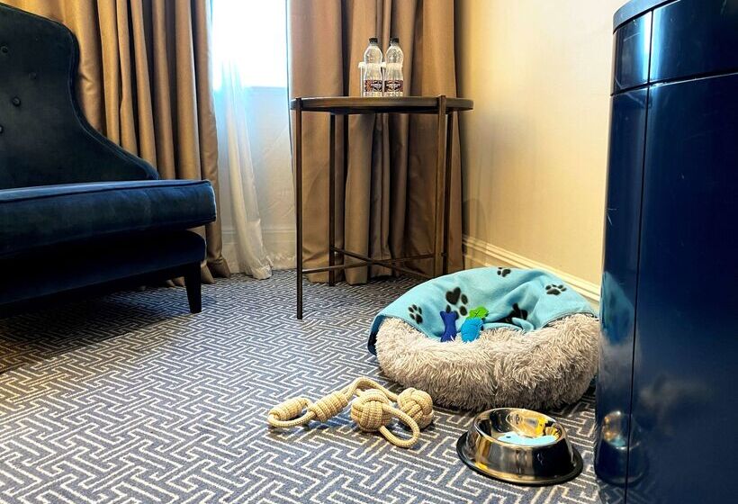 ホテル The Waldorf Hilton London