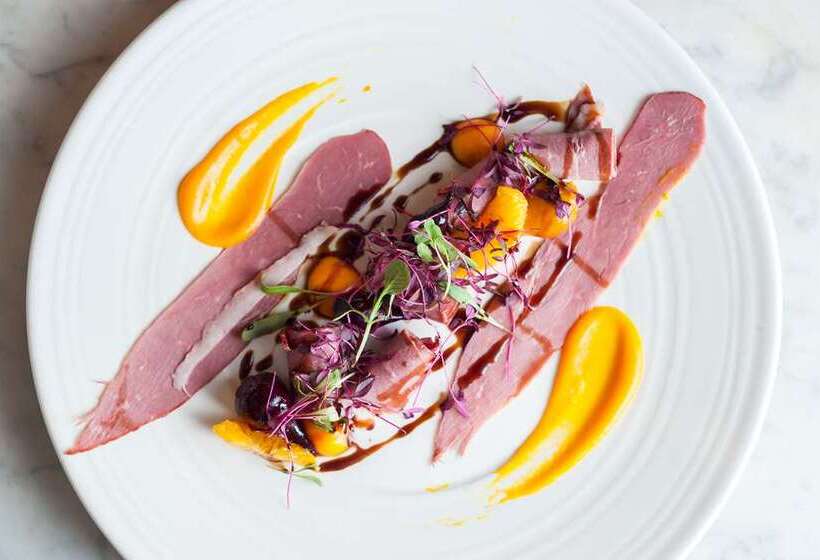 هتل The Waldorf Hilton London