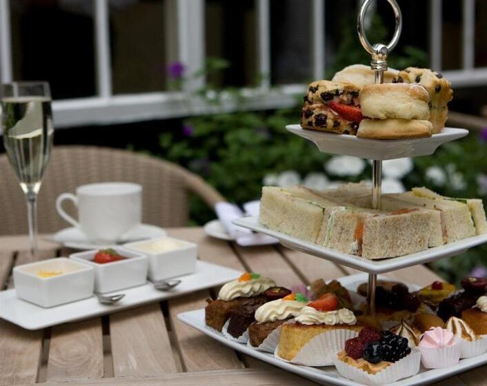 The White Horse Hotel, Romsey, Hampshire