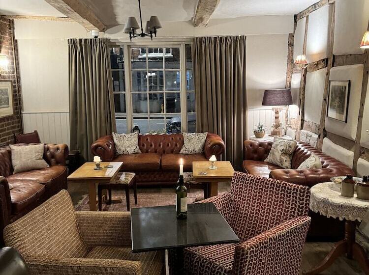 فندق The White Lion