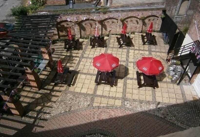 فندق The White Lion