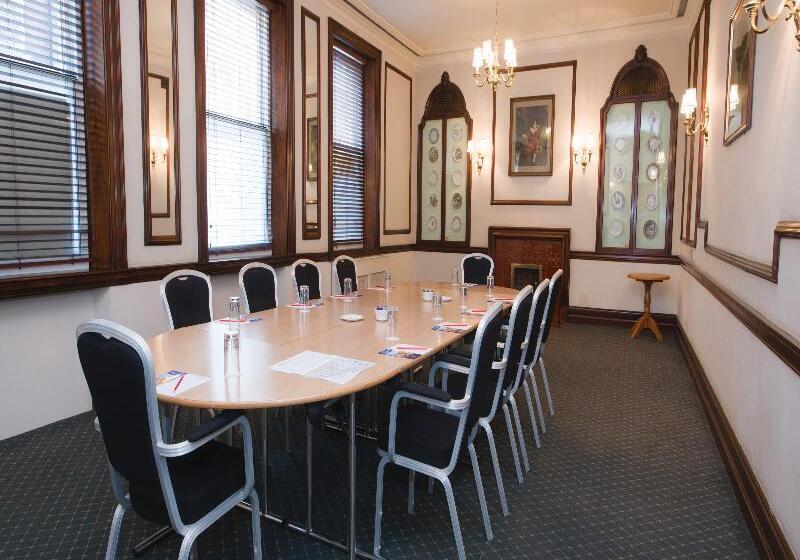 בית מלון כפרי The Worcester Whitehouse