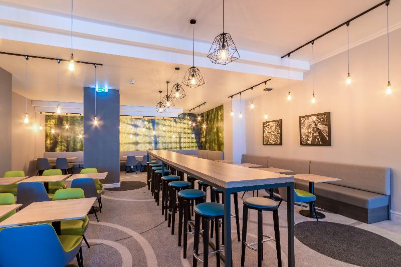 Отель Thistle Express London Luton