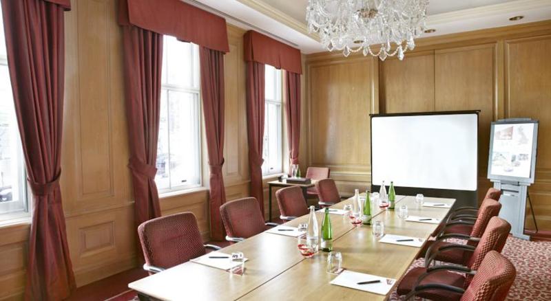 ホテル Thistle London Hyde Park Lancaster Gate