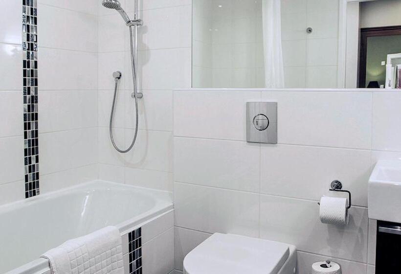 בית מלון כפרי Tynemouth Grand