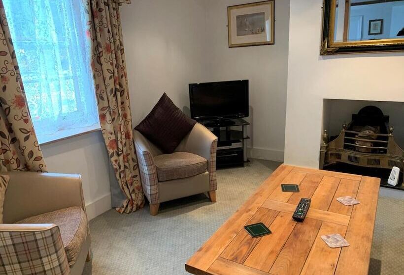 فندق Warren Lodge