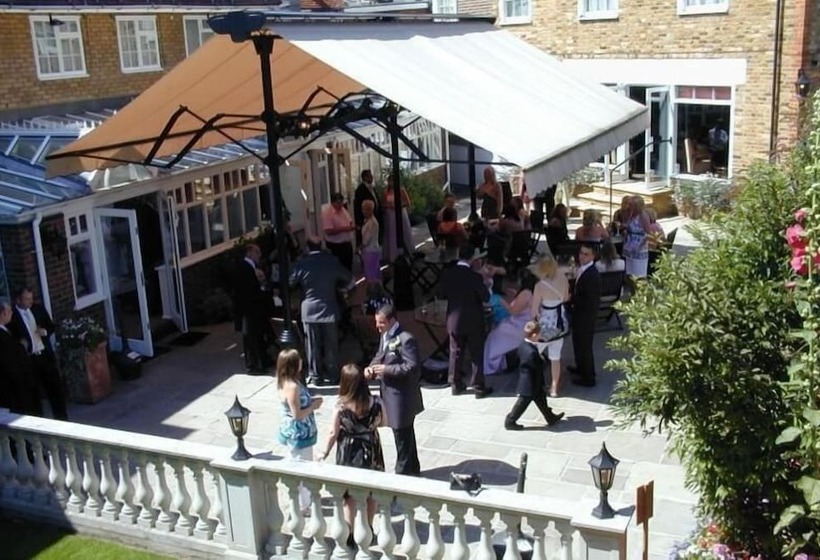 فندق Warren Lodge