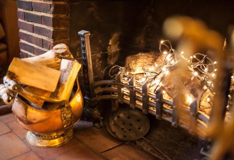 فندق Warren Lodge