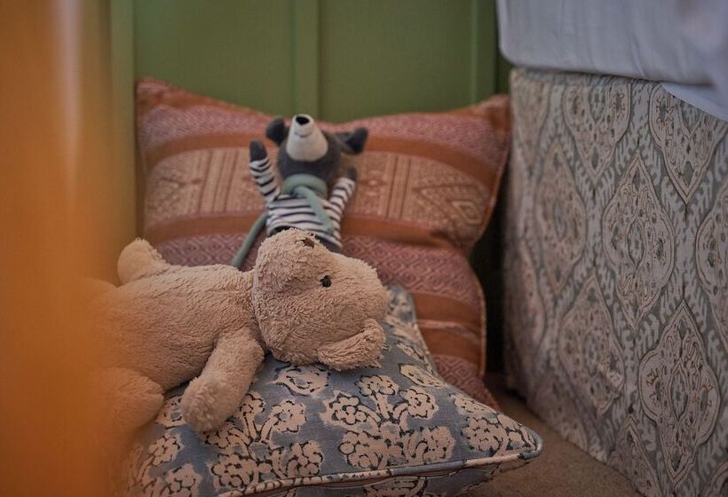 ホテル The White Hart