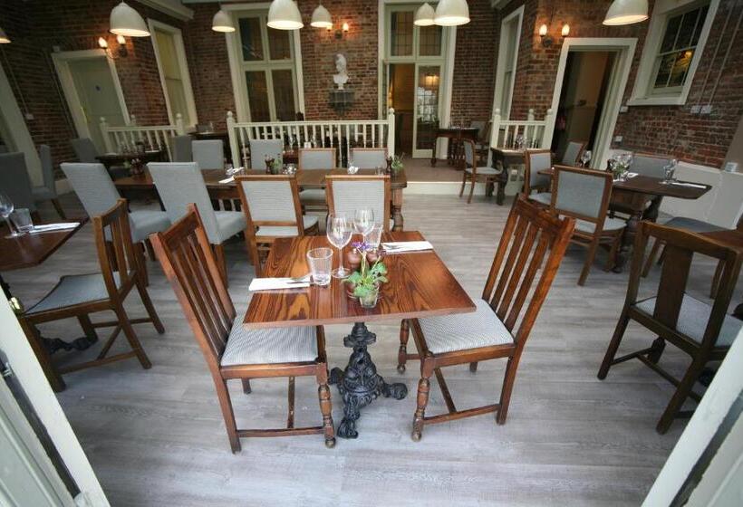 Отель Winchester Royal