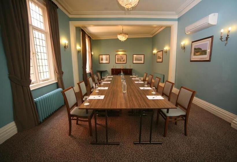 Отель Winchester Royal