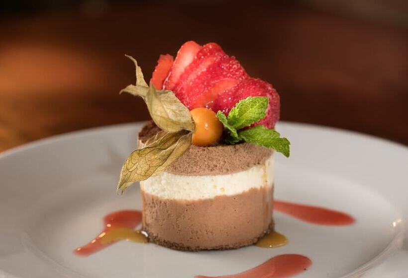 The Cedars Hotel & Restaurant