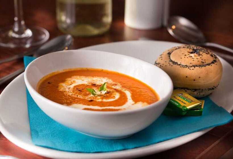 The Cedars Hotel & Restaurant