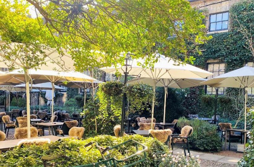 The George Hotel Of Stamford