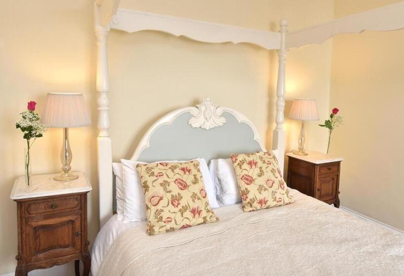 The Royal Hotel Cromarty