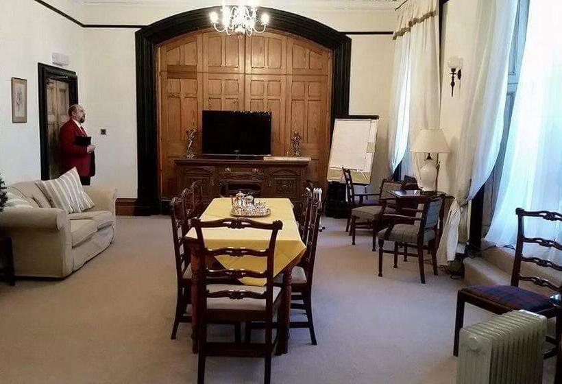 The Royal Hotel Tain