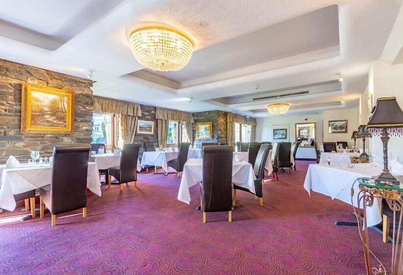 Whitewater Hotel & Spa