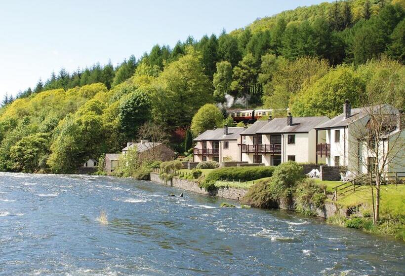 Whitewater Hotel & Spa