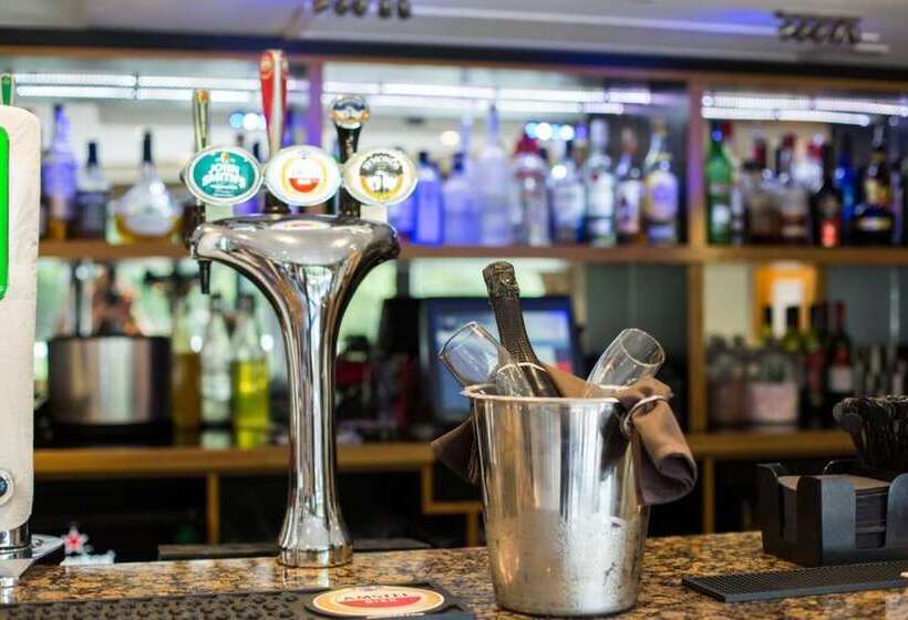 Whitewater Hotel & Spa