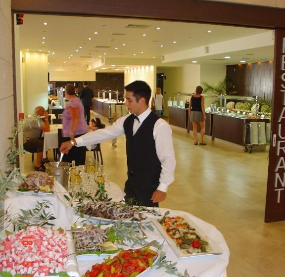 Avra Beach Resort