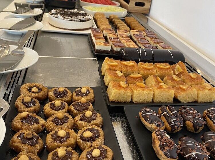 Helios Beach Hotel & Bungalows