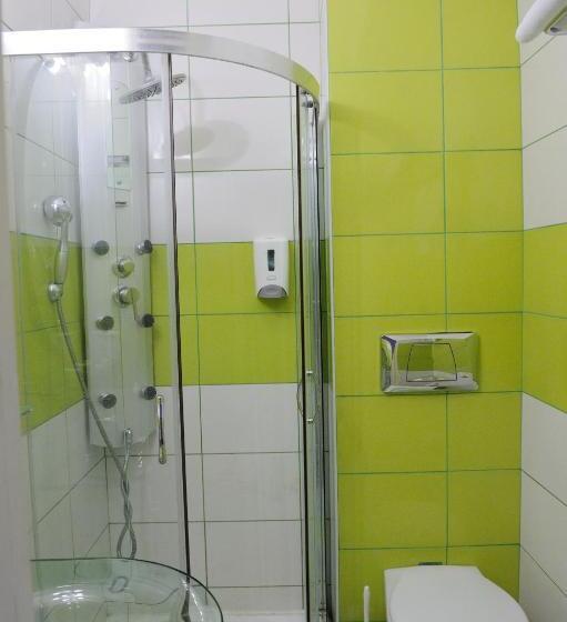 בית מלון כפרי Adonis City