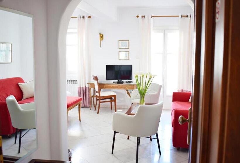 בית מלון כפרי Mykonos Adonis