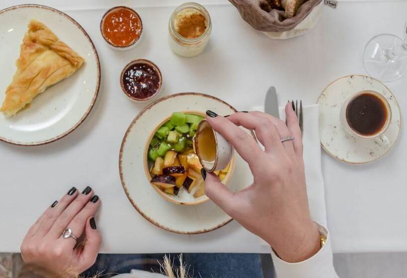 ホテル Aeolis Boutique