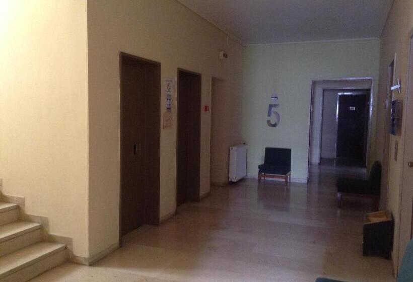 Отель Alexandros