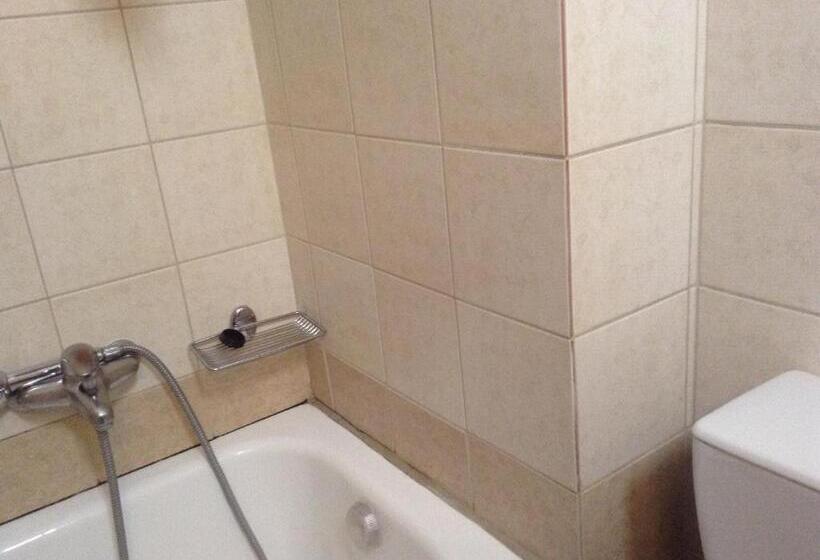 Отель Alexandros