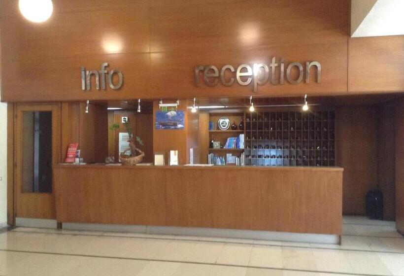 Отель Alexandros