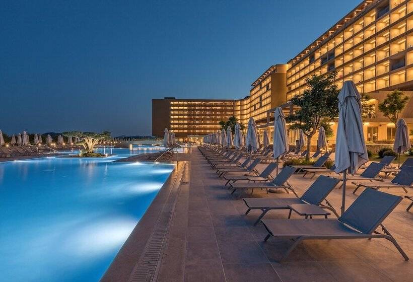 هتل Amada Colossos Resort