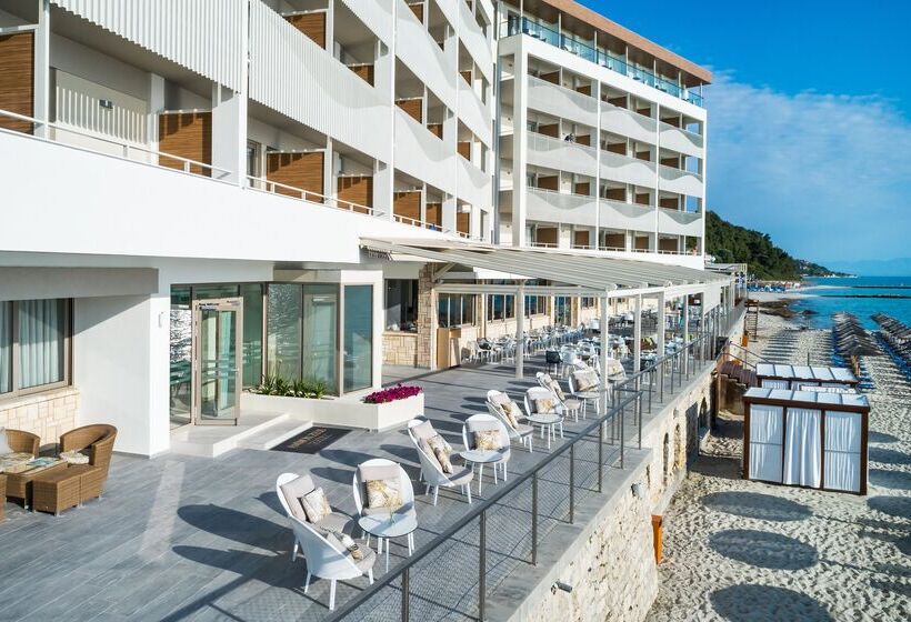 ホテル Ammon Zeus Luxury Beach