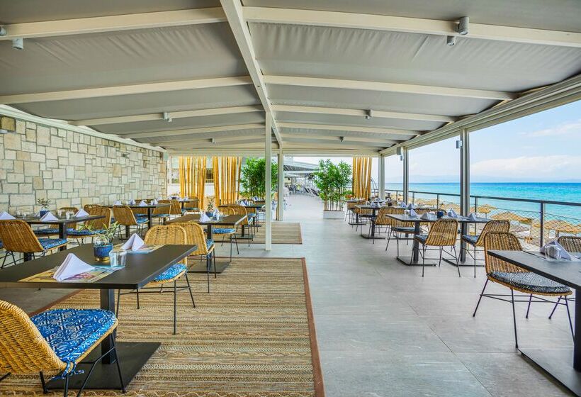 ホテル Ammon Zeus Luxury Beach