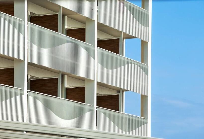 ホテル Ammon Zeus Luxury Beach