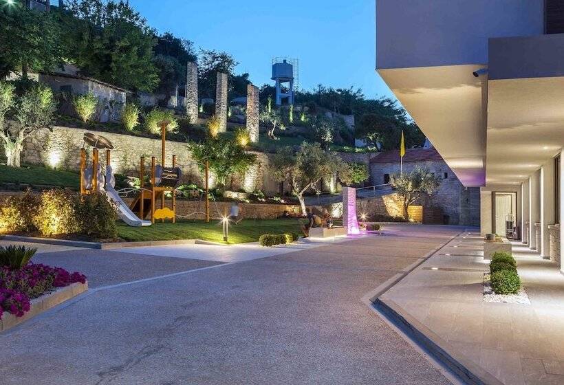 ホテル Ammon Zeus Luxury Beach