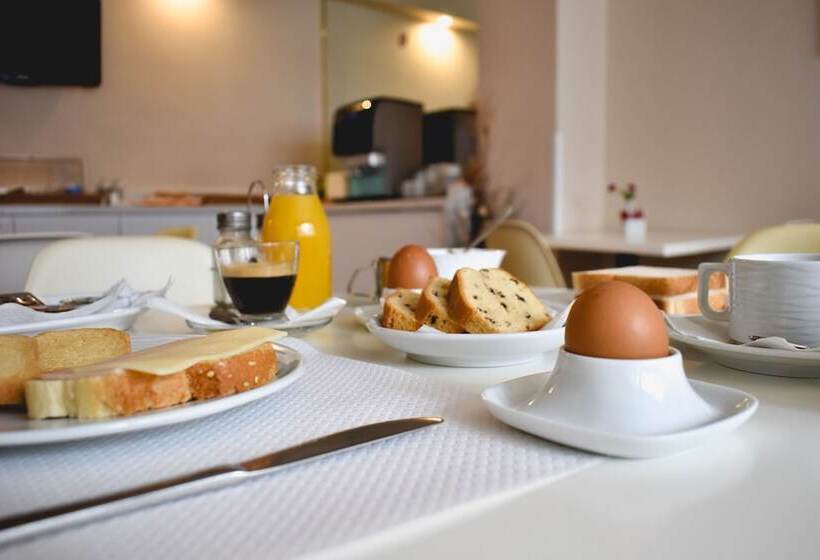 فندق Anemoni Piraeus