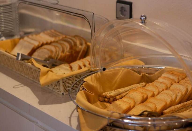 فندق Anemoni Piraeus