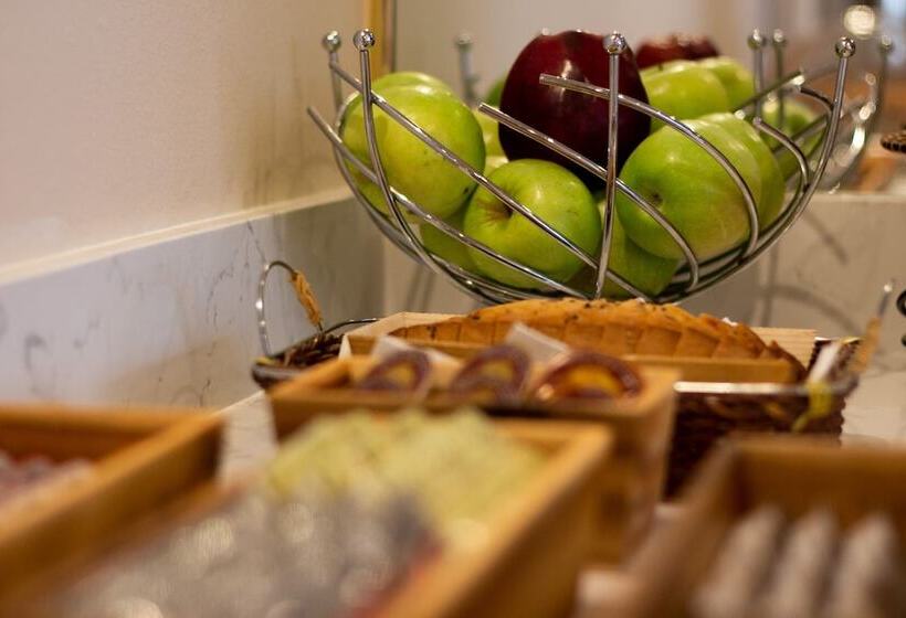 فندق Anemoni Piraeus