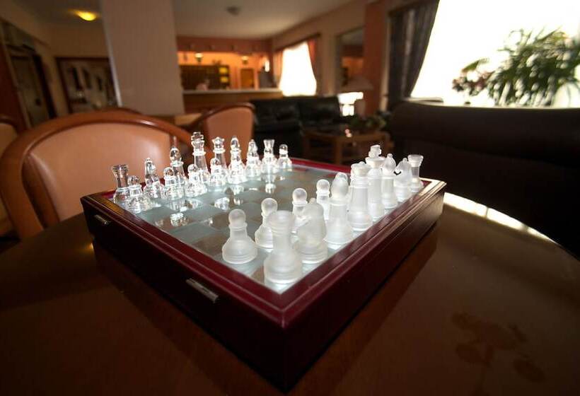 فندق Anemoni Piraeus