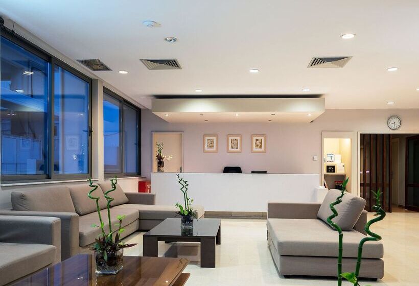 Отель Angela Downtown