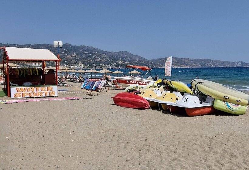 فندق Apollonia Beach Resort & Spa