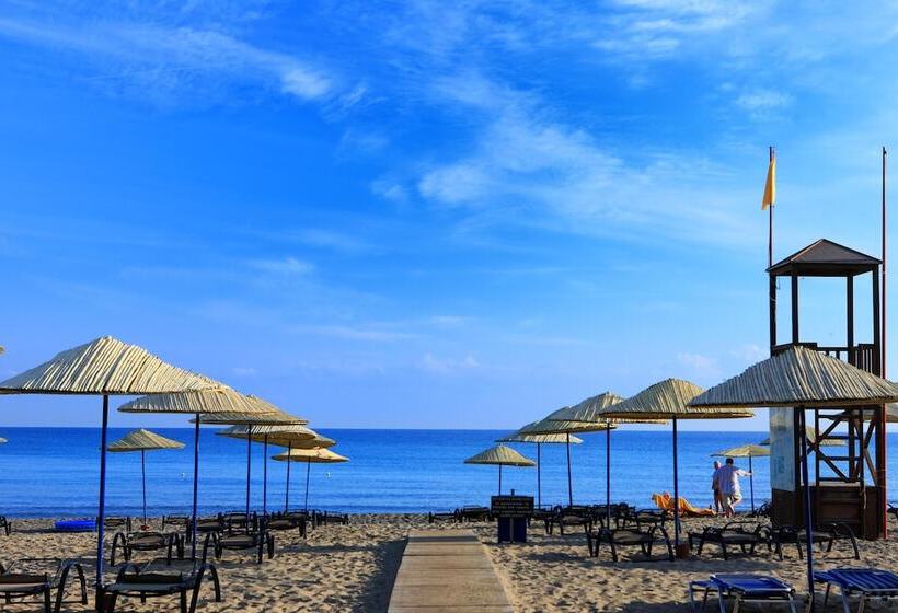 فندق Apollonia Beach Resort & Spa