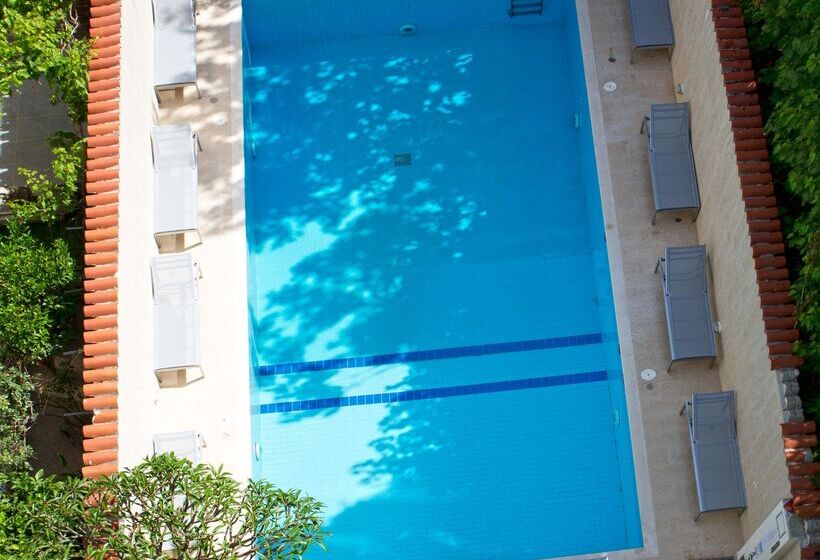 Отель Aquamare City And Beach